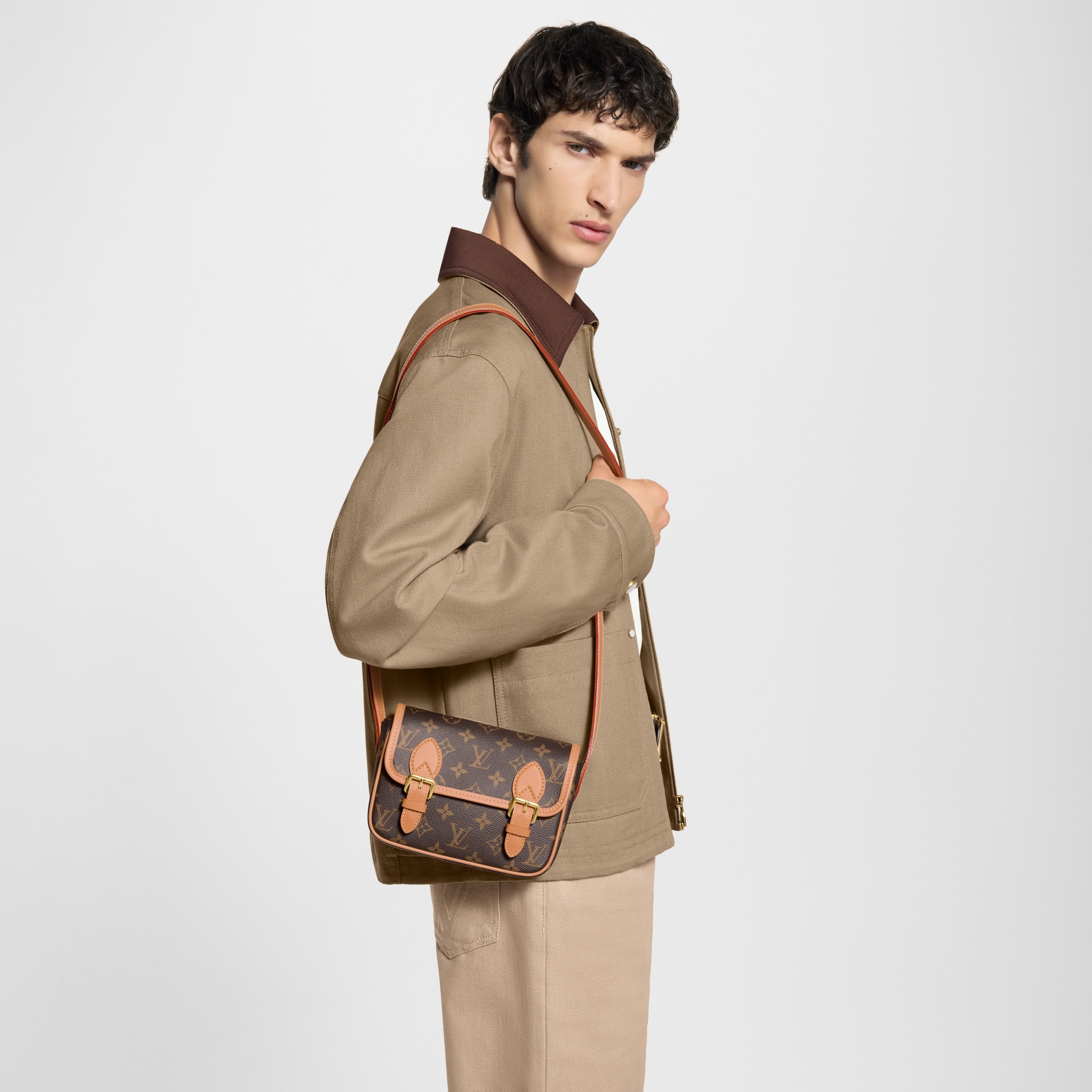 ウェアラブルウォレット ファストライン・ウェアラブル ウォレット LV Aerogram｜ルイ
